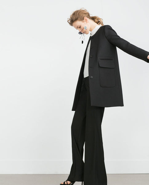 BLACK COAT WITH POCKET DETAIL