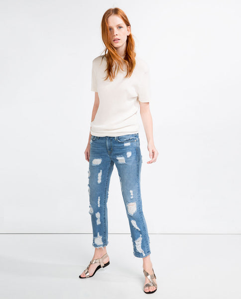 RELAXED FIT MID-RISE JEANS