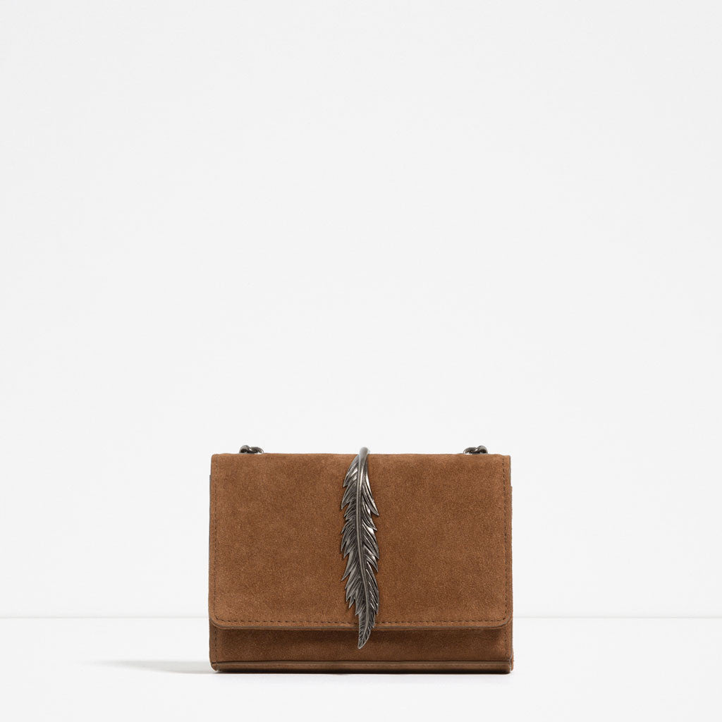 LEATHER CROSS BODY BAG WITH METAL DETAIL